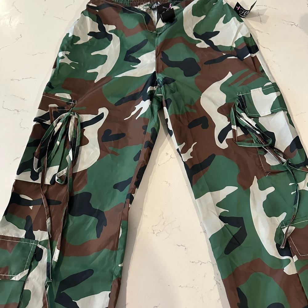 Hot Miami Styles Camo Print Pants